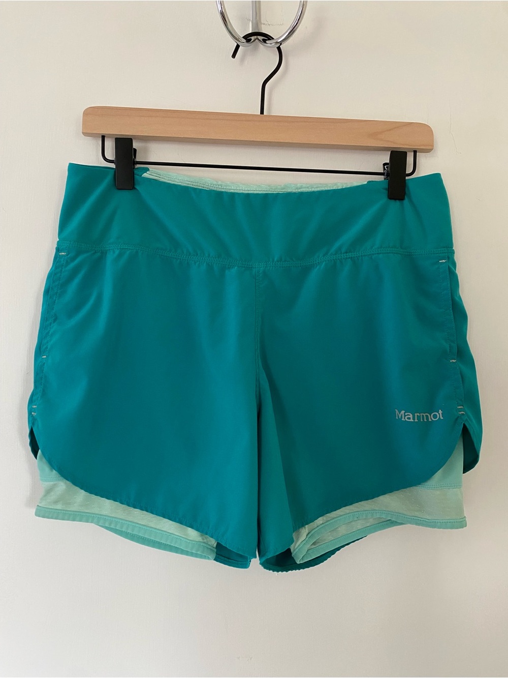 Marmot Teal Two-Layer Athletic Shorts Running Swimming Size Medium